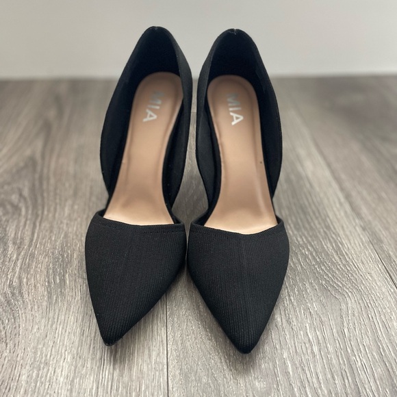 Women heels - Picture 1 of 3